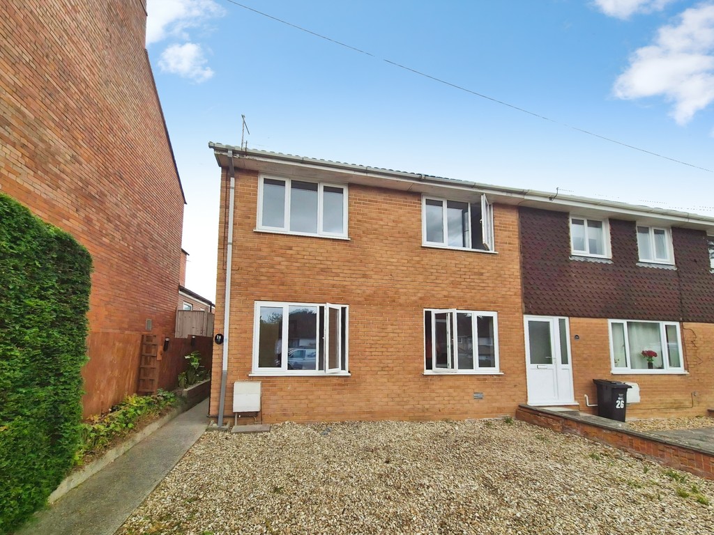 3 bed Semi Detached for rent in Somerset. From Martin & Co - Yeovil
