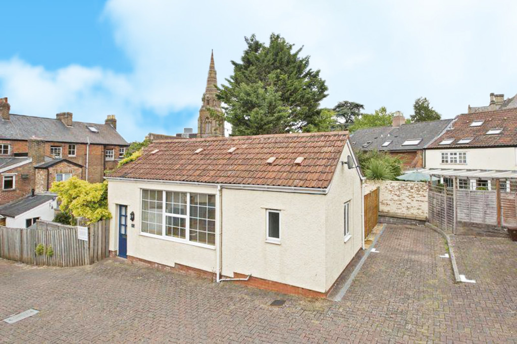 1 bed Detached for rent in Taunton. From Martin & Co - Yeovil