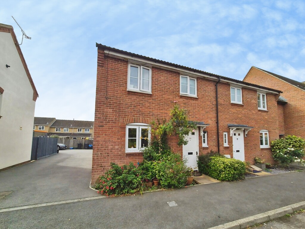 3 bed Semi Detached for rent in Somerset. From Martin & Co - Yeovil
