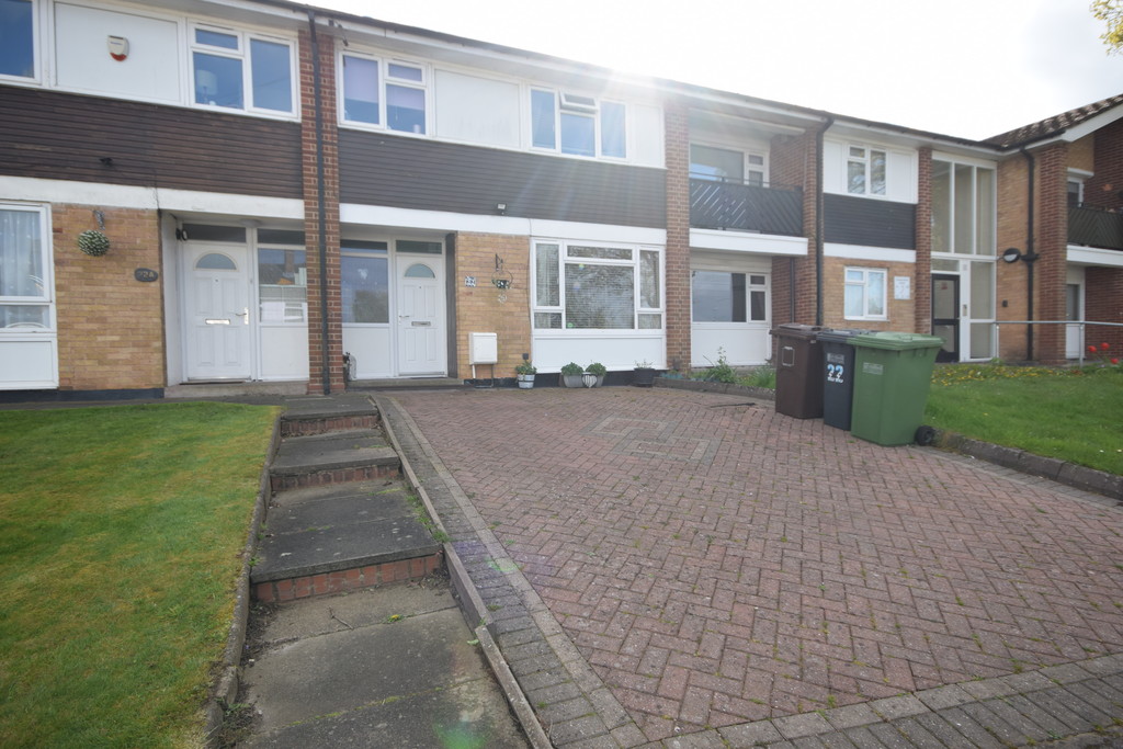 3 bed Mid Terraced House for rent in Solihull. From Martin & Co - Solihull