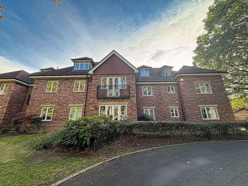 2 bed Apartment for rent in West Midlands. From Martin & Co - Solihull 2 bed Apartment for rent in West Midlands. From Martin & Co - Solihull