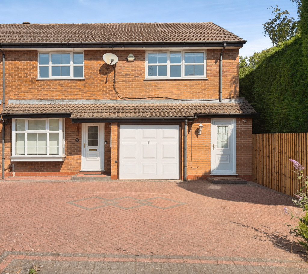 3 bed Semi Detached for rent in Solihull. From Martin & Co - Solihull 3 bed Semi Detached for rent in Solihull. From Martin & Co - Solihull