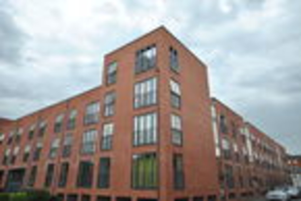 2 bed Apartment for rent in Solihull. From Martin & Co - Solihull