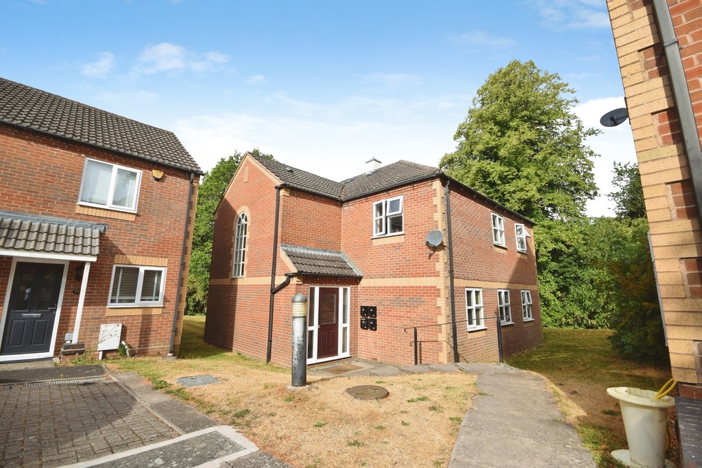 2 bed Ground Floor Flat for rent in Bromsgrove. From Martin & Co - Solihull 2 bed Ground Floor Flat for rent in Bromsgrove. From Martin & Co - Solihull
