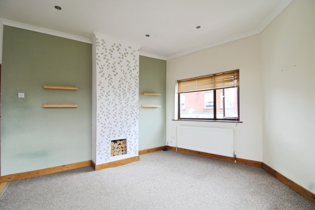 2 bed 1st Floor Flat for rent in Nottinghamshire. From Martin & Co - Beeston
