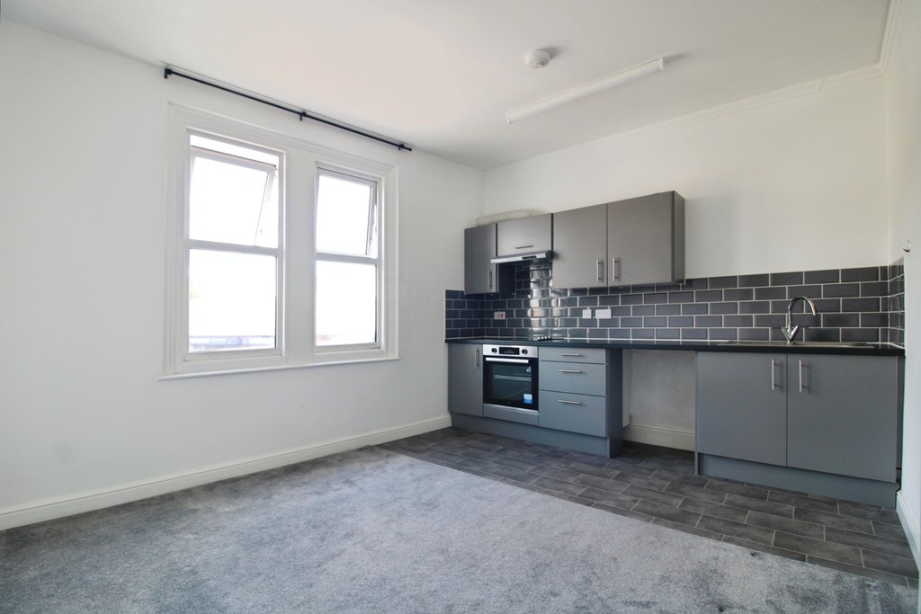 2 bed 1st Floor Flat for rent in Stapleford. From Martin & Co - Beeston 2 bed 1st Floor Flat for rent in Stapleford. From Martin & Co - Beeston