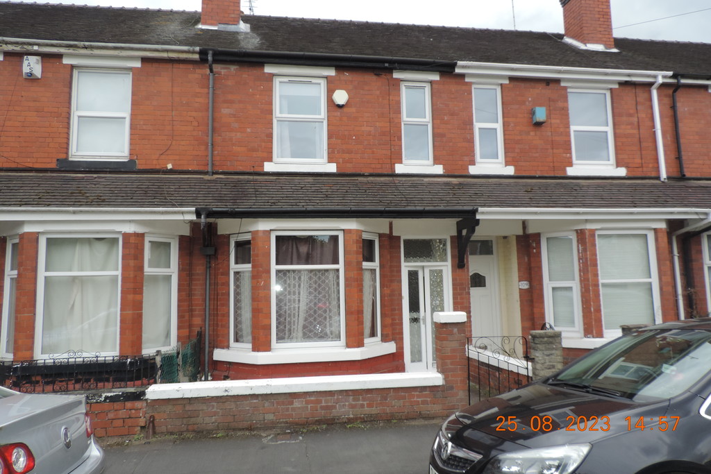 5 bed House Share for rent in Staffs. From Martin & Co - Stafford