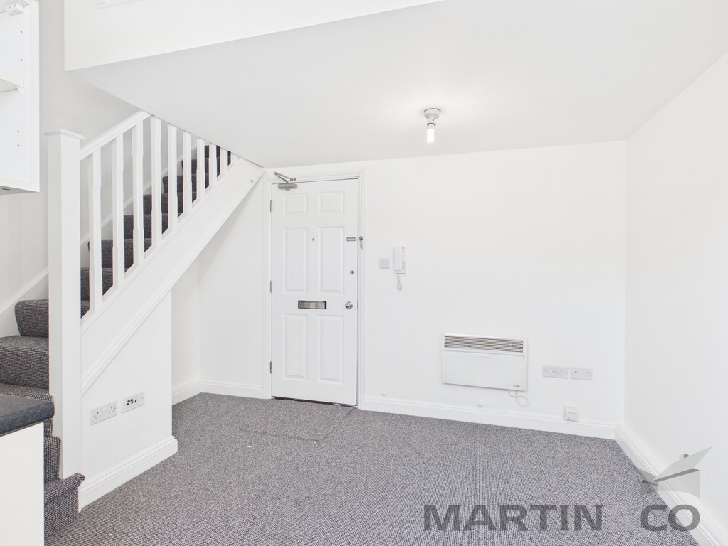 1 bed 1st Floor Flat for rent in How Wood. From Martin & Co - St Albans 1 bed 1st Floor Flat for rent in How Wood. From Martin & Co - St Albans