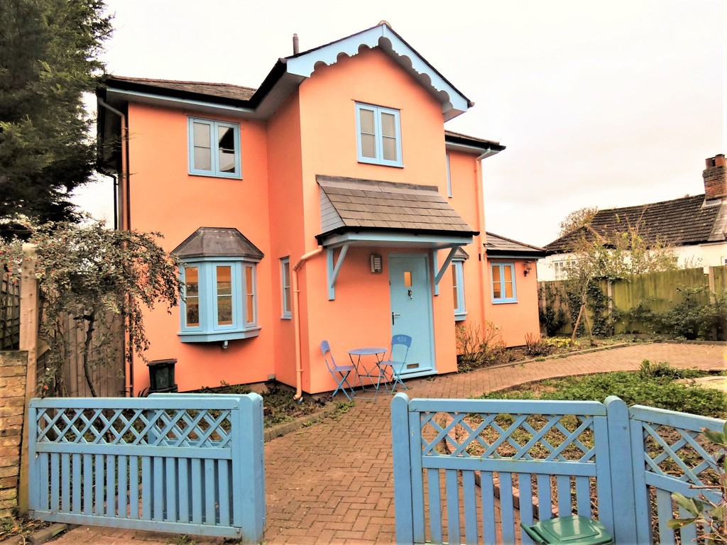 2 bed Detached for rent in St Albans. From Martin & Co - St Albans