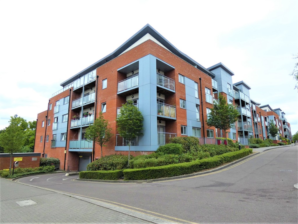 2 bed Apartment for rent in Hertfordshire. From Martin & Co - St Albans