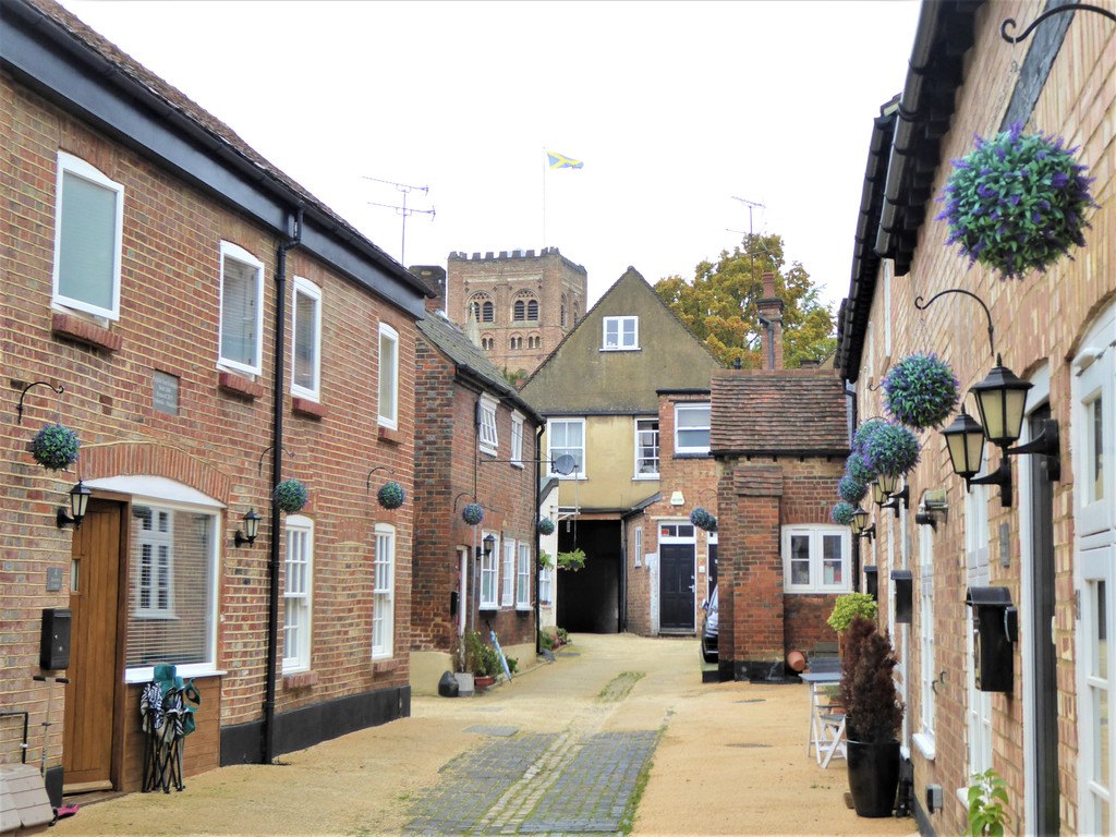3 bed End of Terrace for rent in St Albans. From Martin & Co - St Albans