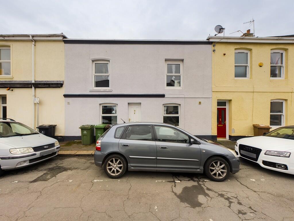 2 bed Mid Terraced House for rent in Plymouth. From Martin & Co - Plymouth 