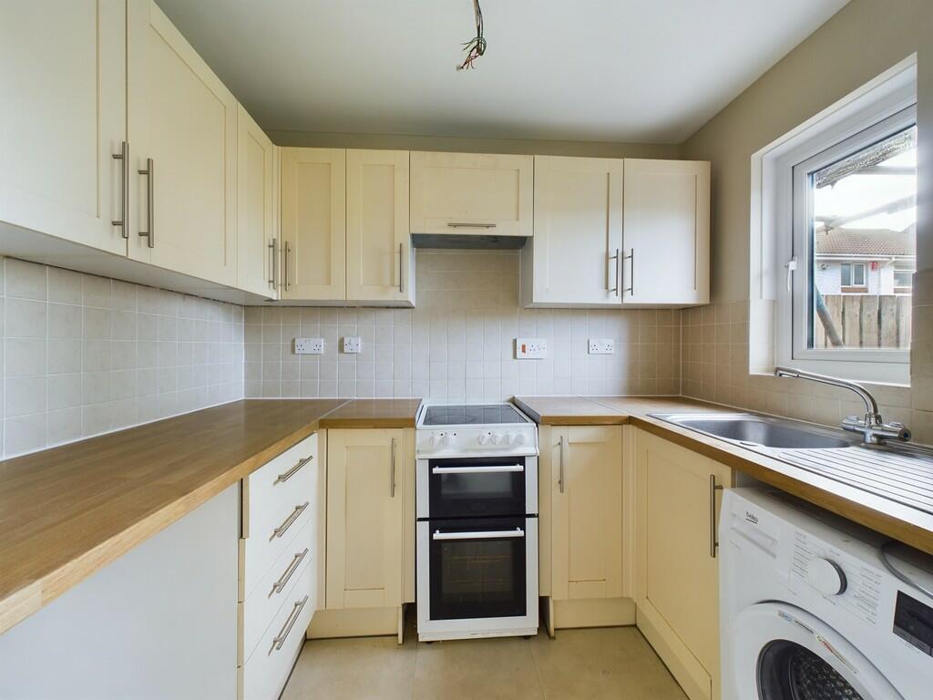 2 bed End Terraced House for rent in Plymouth. From Martin & Co - Plymouth 