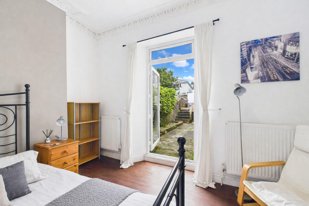 0 bed House Share for rent in Plymouth. From Martin & Co - Plymouth