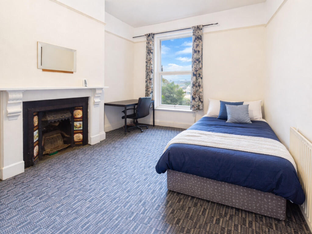 0 bed Mid Terraced House for rent in Plymouth. From Martin & Co - Plymouth