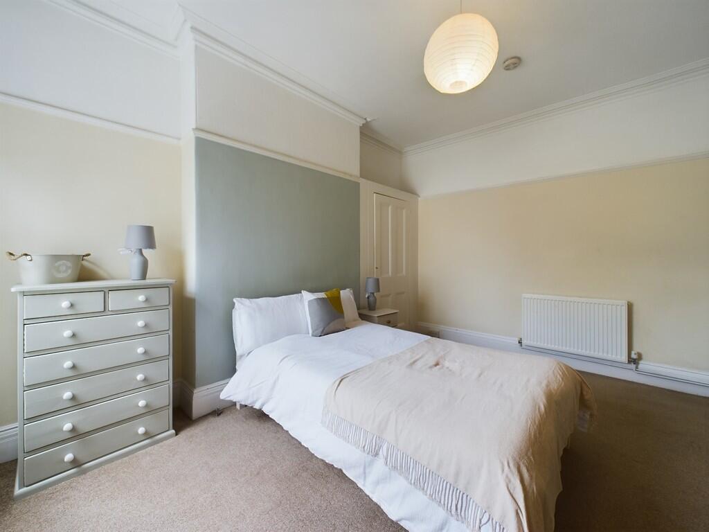 0 bed House Share for rent in Plymouth. From Martin & Co - Plymouth