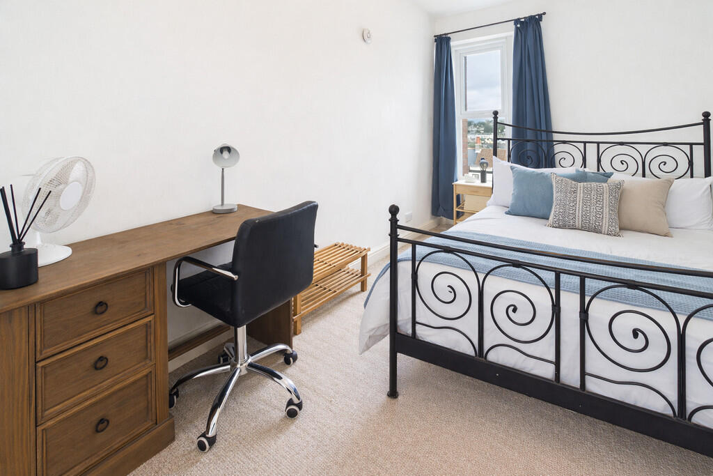 4 bed House Share for rent in Plymouth. From Martin & Co - Plymouth