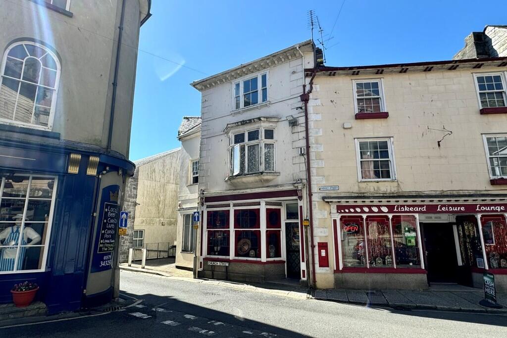 2 bed 1st Floor Flat for rent in Liskeard. From Martin & Co - Plymouth