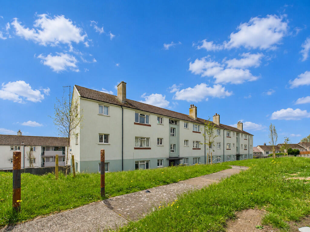2 bed 1st Floor Flat for rent in Plymouth. From Martin & Co - Plymouth