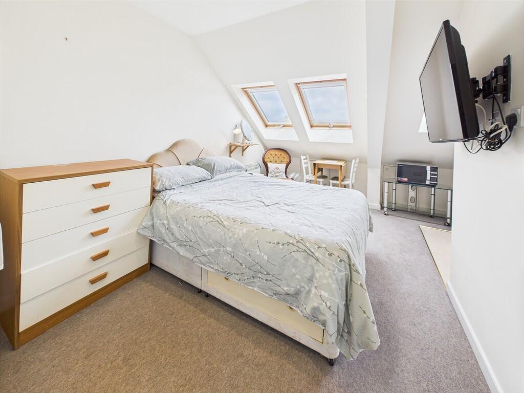 4 bed Studio for rent in Torpoint. From Martin & Co - Plymouth