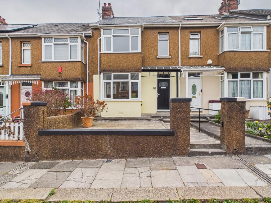 3 bed Mid Terraced House for rent in Plymouth. From Martin & Co - Plymouth