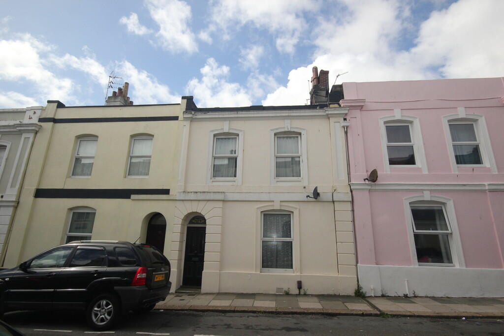 1 bed Apartment for rent in Plymouth. From Martin & Co - Plymouth 1 bed Apartment for rent in Plymouth. From Martin & Co - Plymouth