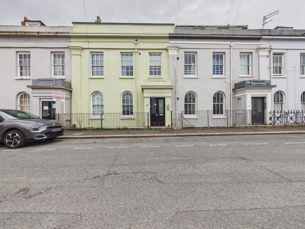 2 bed 1st Floor Flat for rent in Plymouth. From Martin & Co - Plymouth 2 bed 1st Floor Flat for rent in Plymouth. From Martin & Co - Plymouth