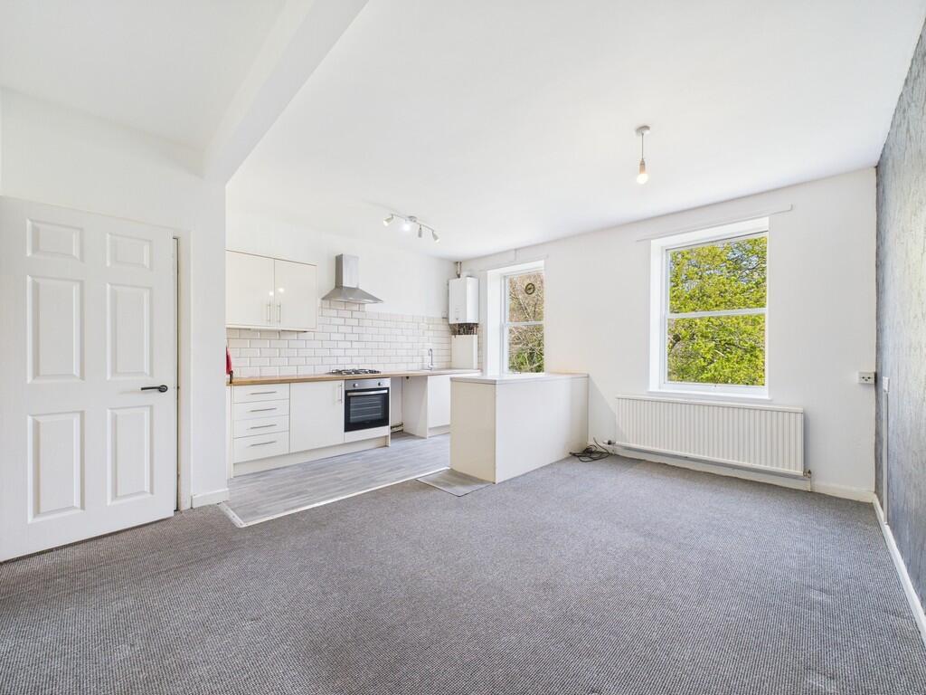 2 bed 1st Floor Flat for rent in Wilcove. From Martin & Co - Plymouth