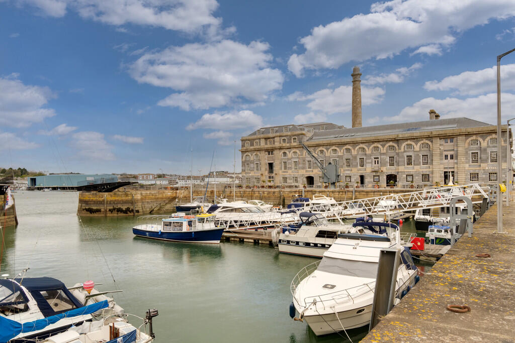 1 bed Apartment for rent in Plymouth. From Martin & Co - Plymouth 1 bed Apartment for rent in Plymouth. From Martin & Co - Plymouth