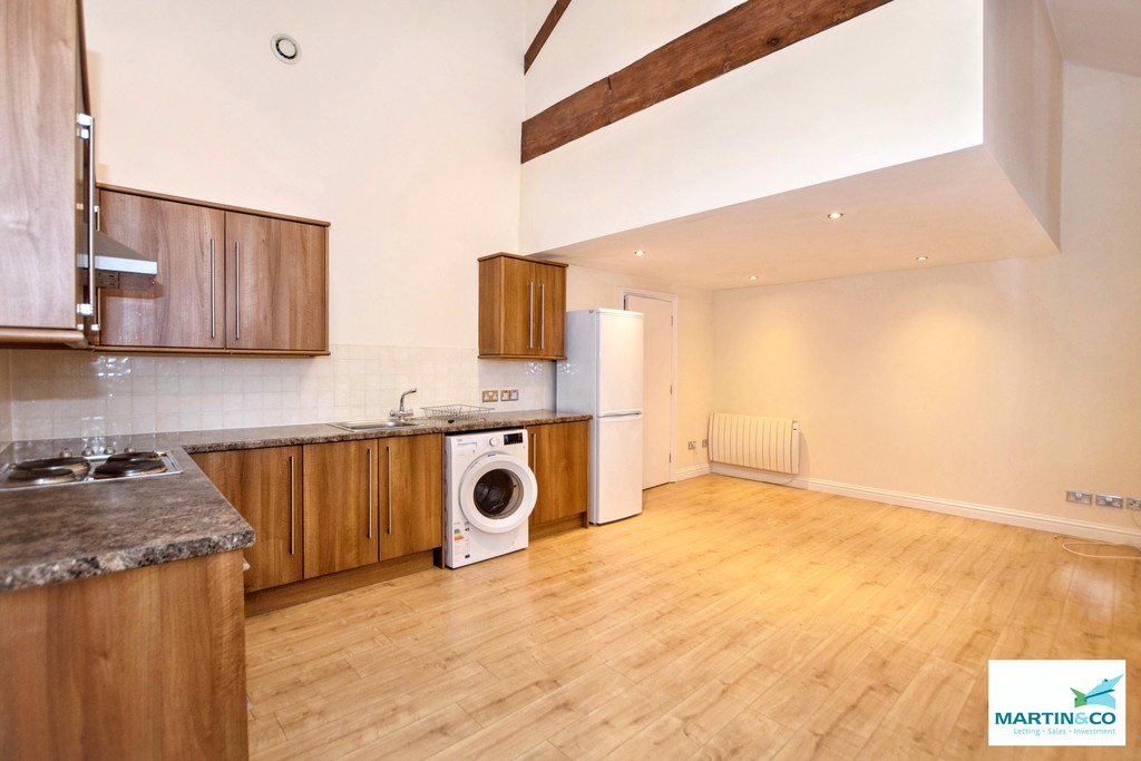 2 bed Apartment for rent in Leicestershire. From Martin & Co - Hinckley