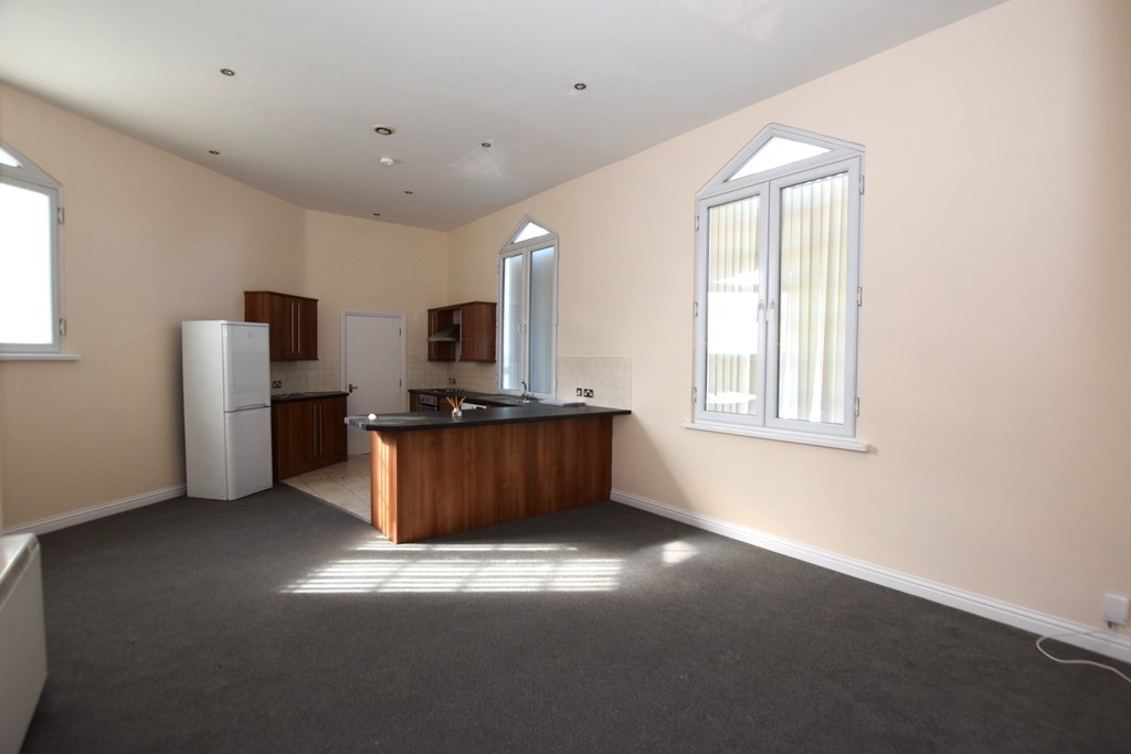 2 bed Apartment for rent in Hinckley. From Martin & Co - Hinckley