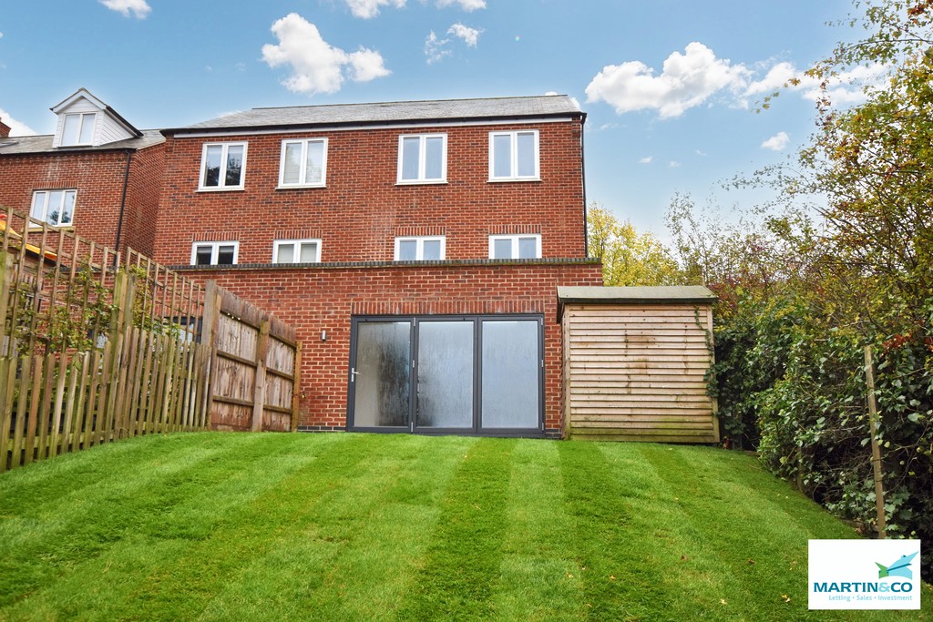 4 bed Town House for rent in Earl Shilton. From Martin & Co - Hinckley