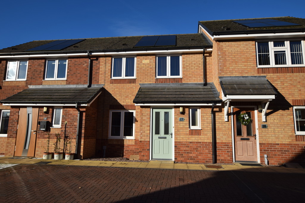 2 bed Mid Terraced House for rent in Leicestershire. From Martin & Co - Hinckley