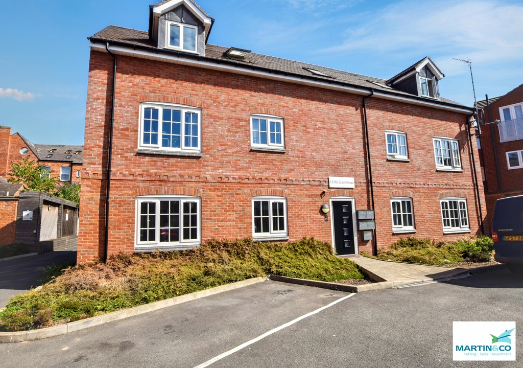 2 bed Apartment for rent in Hinckley. From Martin & Co - Hinckley