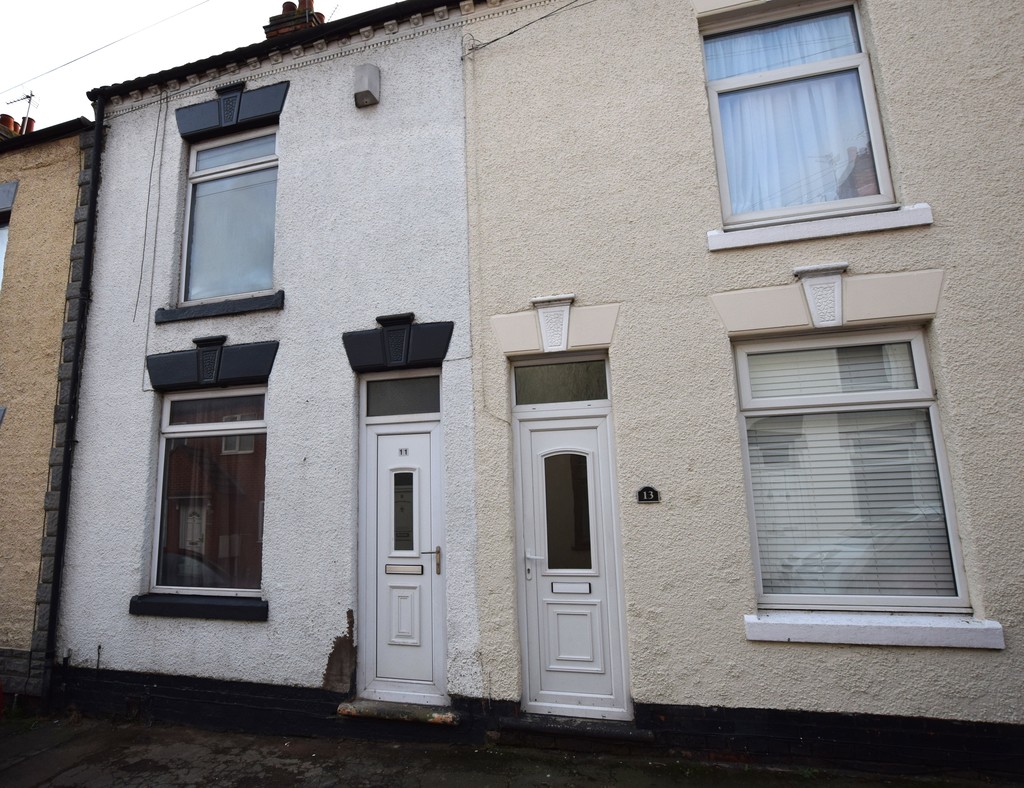 2 bed Mid Terraced House for rent in Leicestershire. From Martin & Co - Hinckley