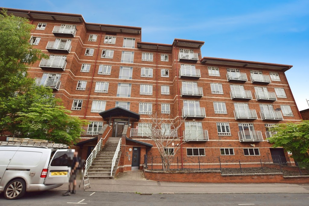 2 bed Apartment for rent in West Midlands. From Martin & Co - Hinckley