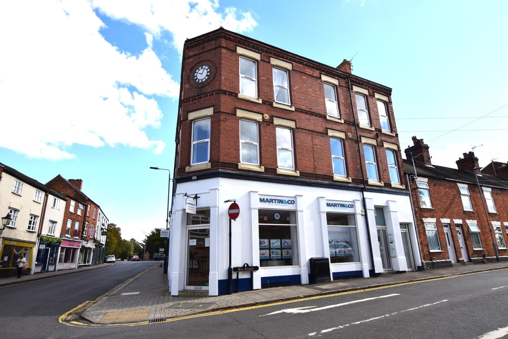 2 bed Apartment for rent in Hinckley. From Martin & Co - Hinckley