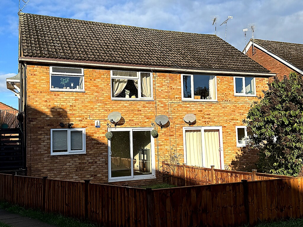 2 bed Apartment for rent in Coventry. From Martin & Co - Hinckley 2 bed Apartment for rent in Coventry. From Martin & Co - Hinckley