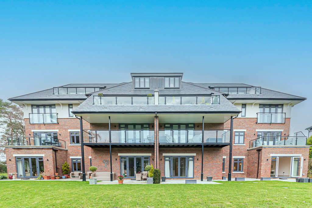 2 bed Ground Floor Flat for rent in Camberley. From Martin & Co - Camberley