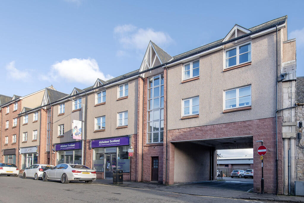 2 bed Apartment for rent in Alloa. From Martin & Co - Stirling