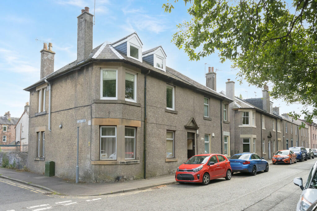 3 bed Apartment for rent in Stirling. From Martin & Co - Stirling