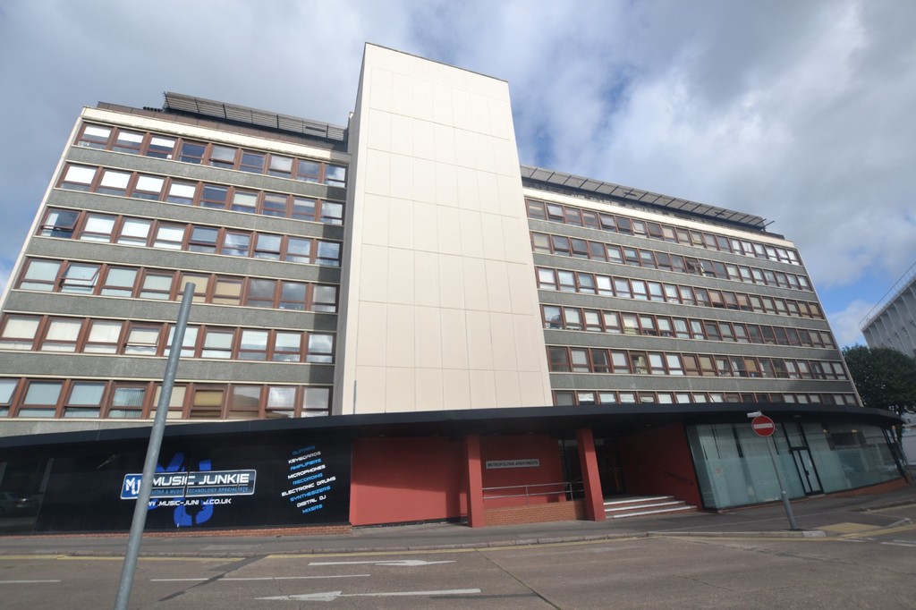 2 bed Apartment for rent in Leicester. From Martin & Co - Leicester West