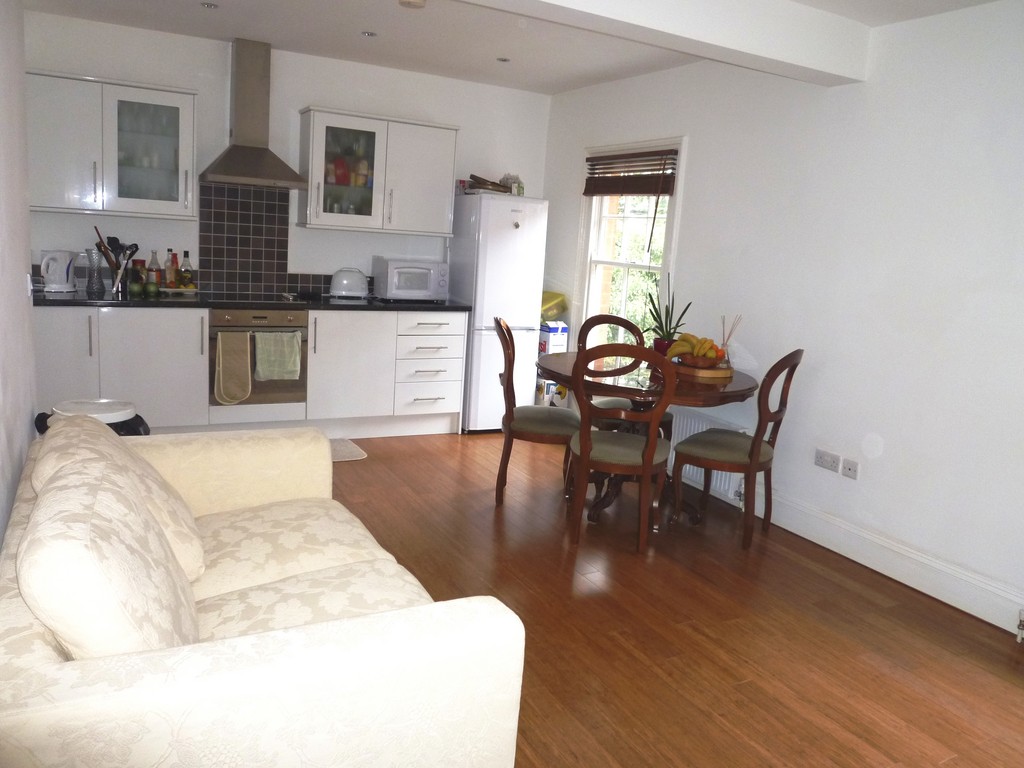 2 bed 1st Floor Flat for rent in Leicestershire. From Martin & Co - Leicester West 2 bed 1st Floor Flat for rent in Leicestershire. From Martin & Co - Leicester West