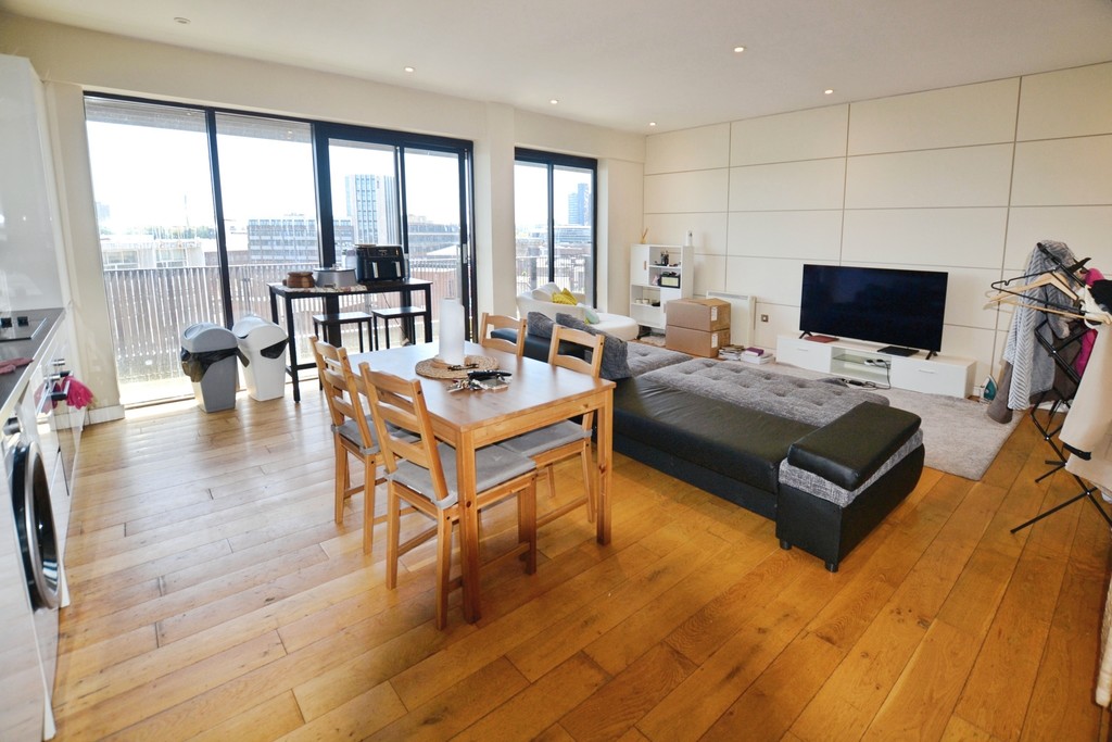 2 bed 1st Floor Flat for rent in Leicester. From Martin & Co - Leicester West