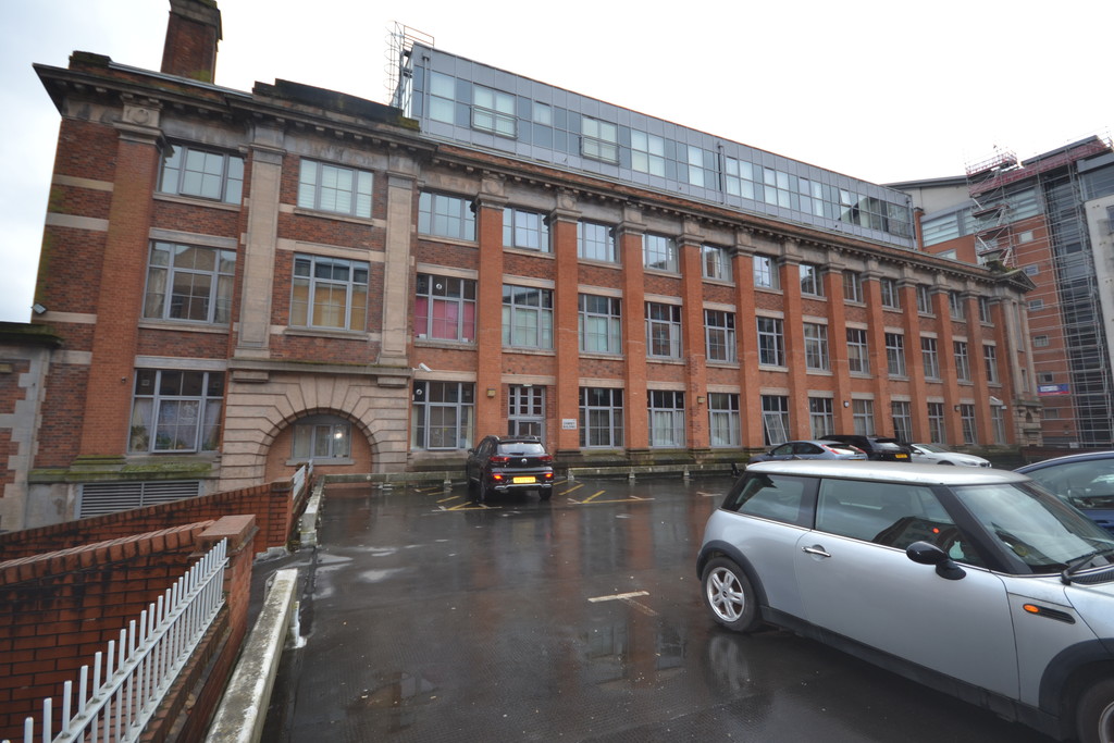 2 bed Apartment for rent in Leicestershire. From Martin & Co - Leicester West