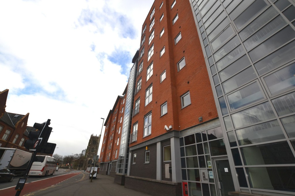 2 bed 1st Floor Flat for rent in Leicester. From Martin & Co - Leicester West