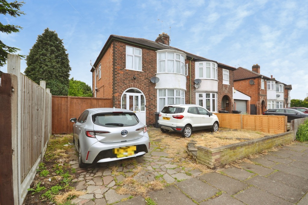 3 bed Semi Detached for rent in Leicestershire . From Martin & Co - Leicester West