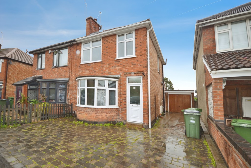 3 bed Semi Detached for rent in Leicestershire. From Martin & Co - Leicester West