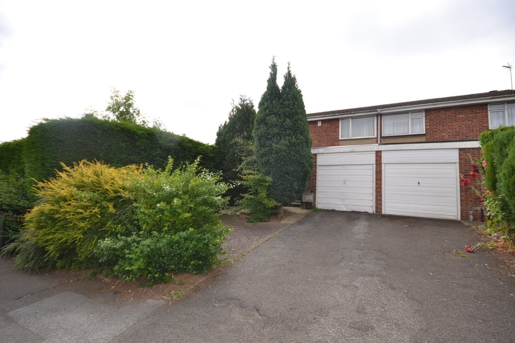 3 bed Semi Detached for rent in Leicestershire . From Martin & Co - Leicester West