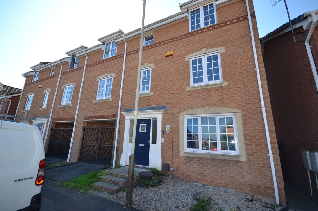 4 bed Semi Detached for rent in Leicestershire. From Martin & Co - Leicester West